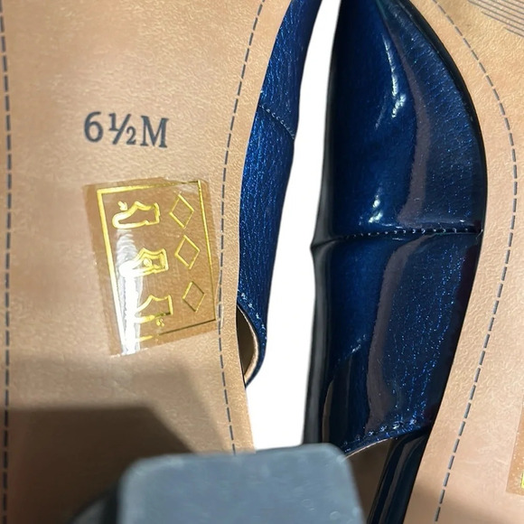 NIB J.Renee shoes,women Slingback,Shayenne NavyPearl,chunky heel,glam,prom,shine - Picture 8 of 14